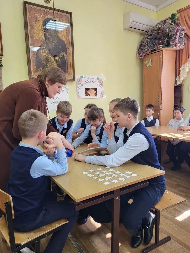 Дополнительное фото 4 к статье: Интеллектуальная игра "Книжный ковчег" в Козельской православной гимназии