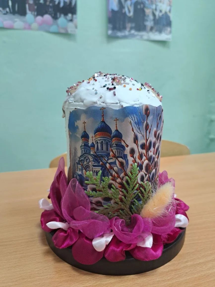 Дополнительное фото 5 к статье: Готовимся к пасхальной выставке в ТЮЗе!